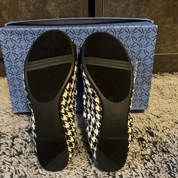 Simply Vera Vera Wang Black & White Houndstooth Ballet Flats with Bow - Picture 4 of 7